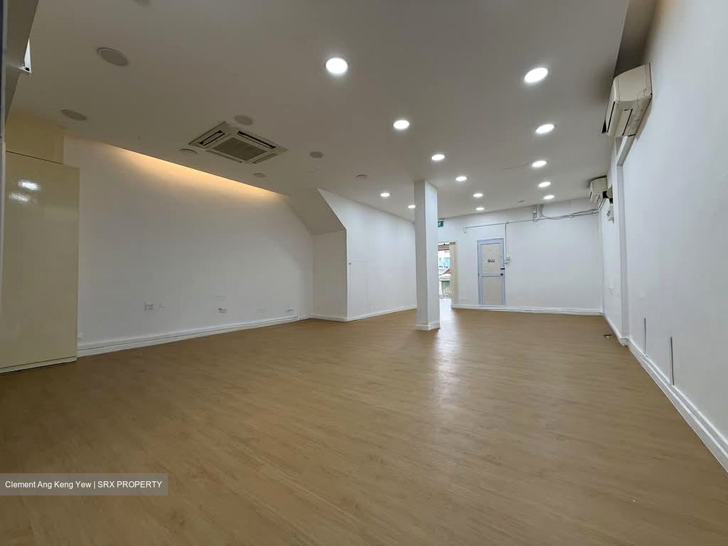 Clementi Avenue 2 Shopping Centre (D5), Retail #563203271